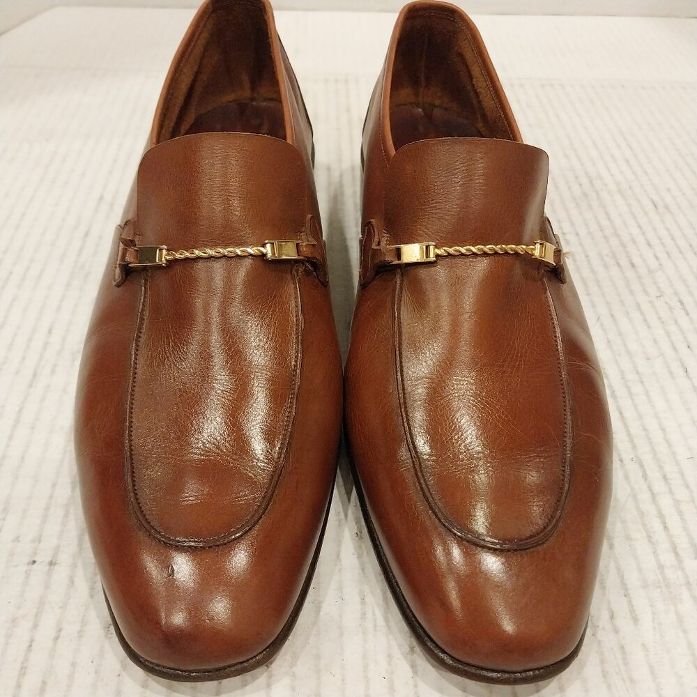 BALLY men's size 7 D brown loafers.